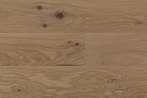 FS 32 high-end wide plank engineered White Oak Canadian made refined hardwood flooring surfaces with a natural hardwax oil finish by Plank & Co - close up image